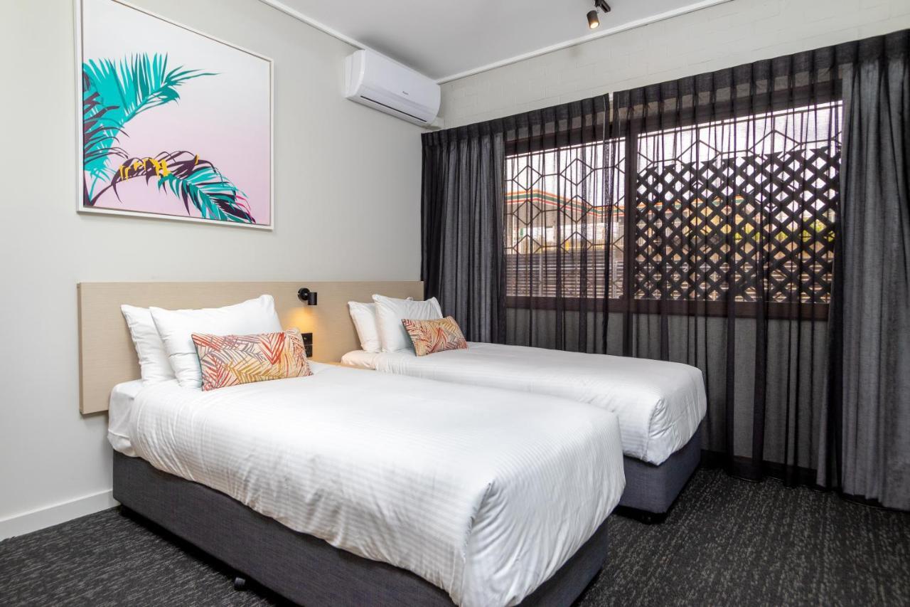 Nightcap At Springwood Hotel Bagian luar foto