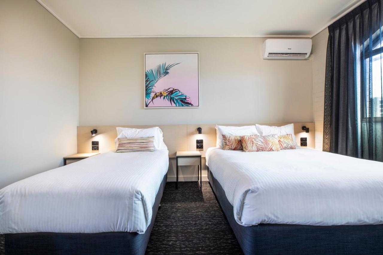 Nightcap At Springwood Hotel Bagian luar foto
